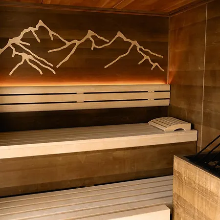 Goldene Gams Szálloda 4*